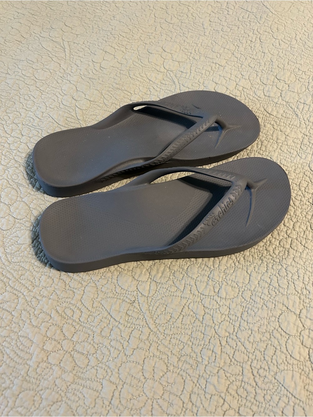 Gray archies Flip Flop Sandals - Picture 3 of 6